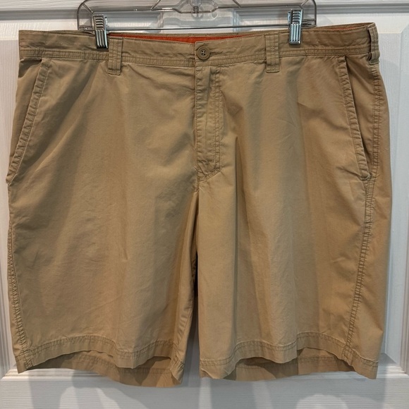 Columbia Washed Out Chino Shorts Men’s Size 40 10in. Inseam Outdoor Khaki Beige - Picture 2 of 7
